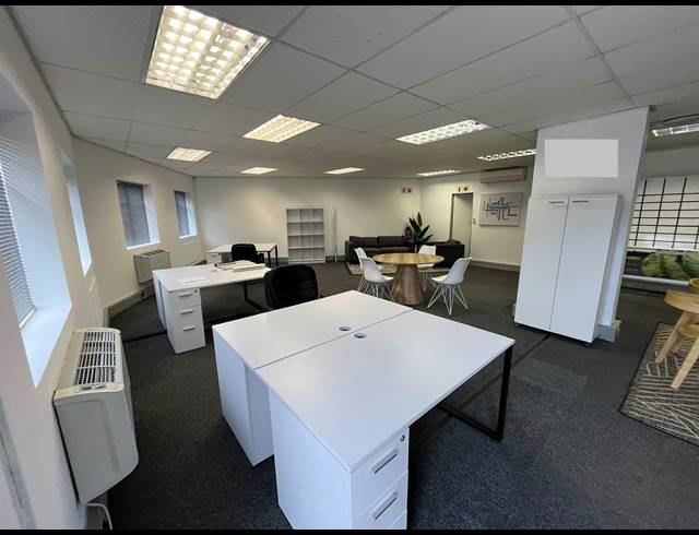 186M² OFFICE TO LET IN CENTURY CITY
